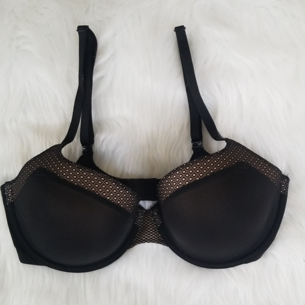 Victoria's Secret T-Shirt Lightly Lined Scoop Demi